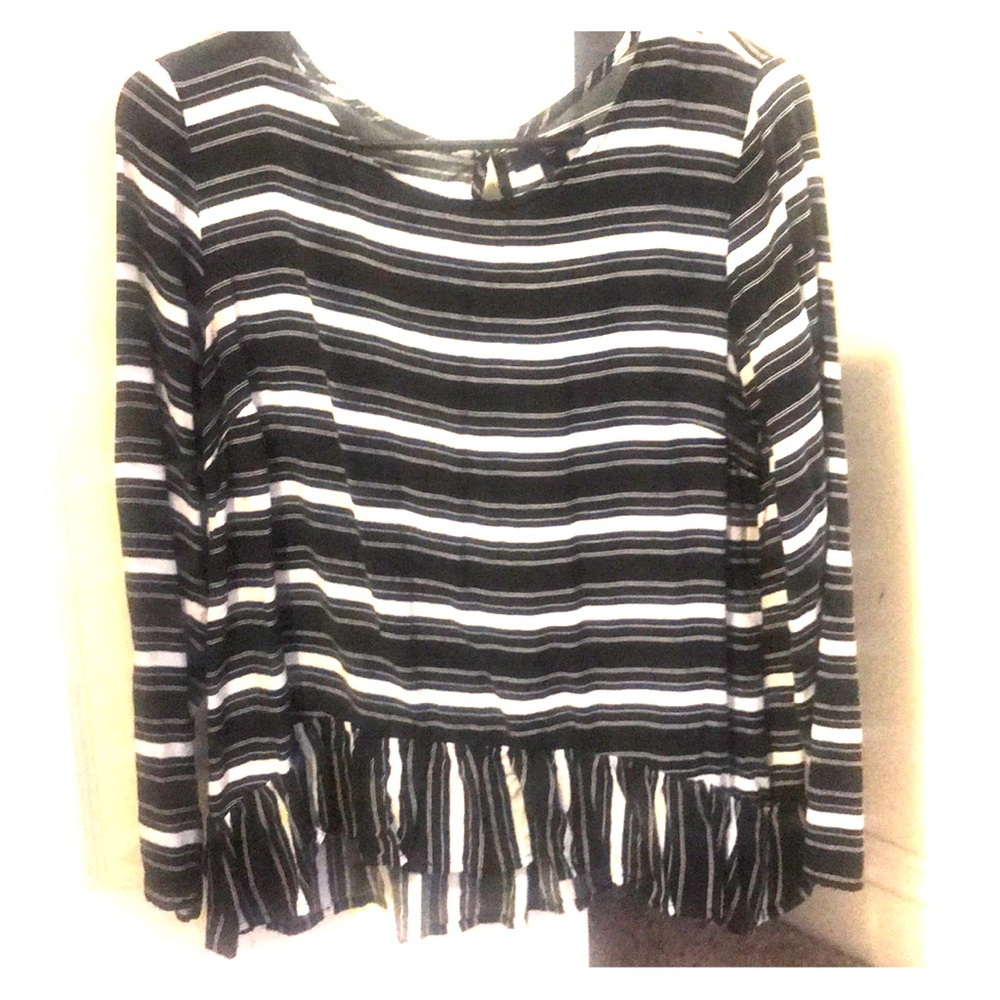 Black and white peplum, full sleeve top